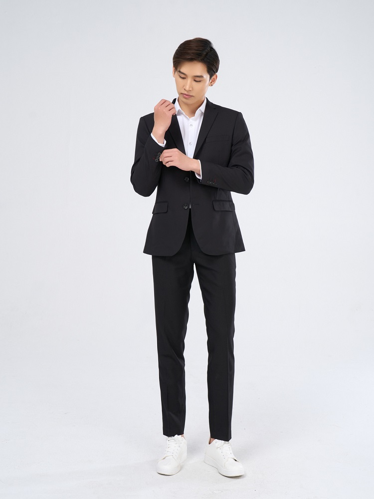 tuổi 40 mặc gì đẹp