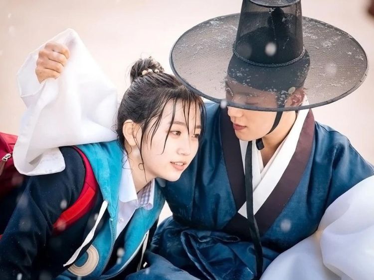 Giật Gân Giật Gân Tình Yêu - Splash Splash Love