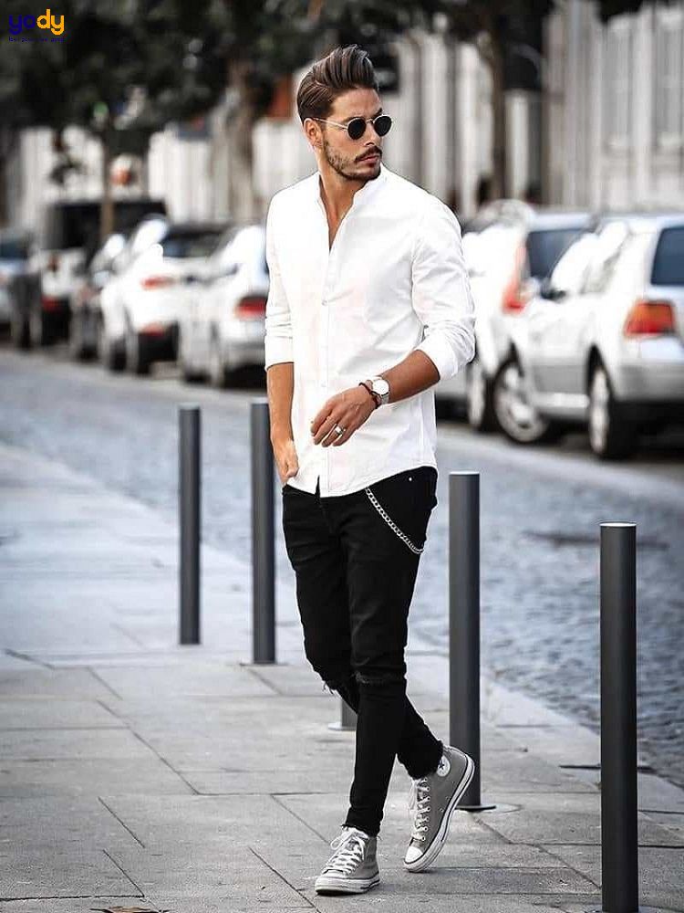 Phối áo sơ mi trắng với quần jean nam