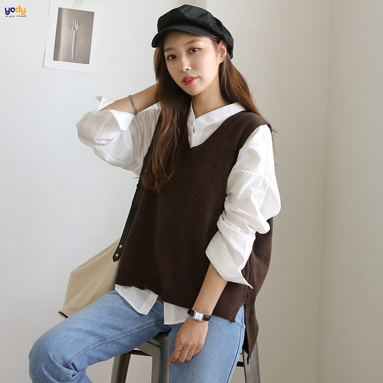 Áo gile len phối đồ sơ mi trắng nữ