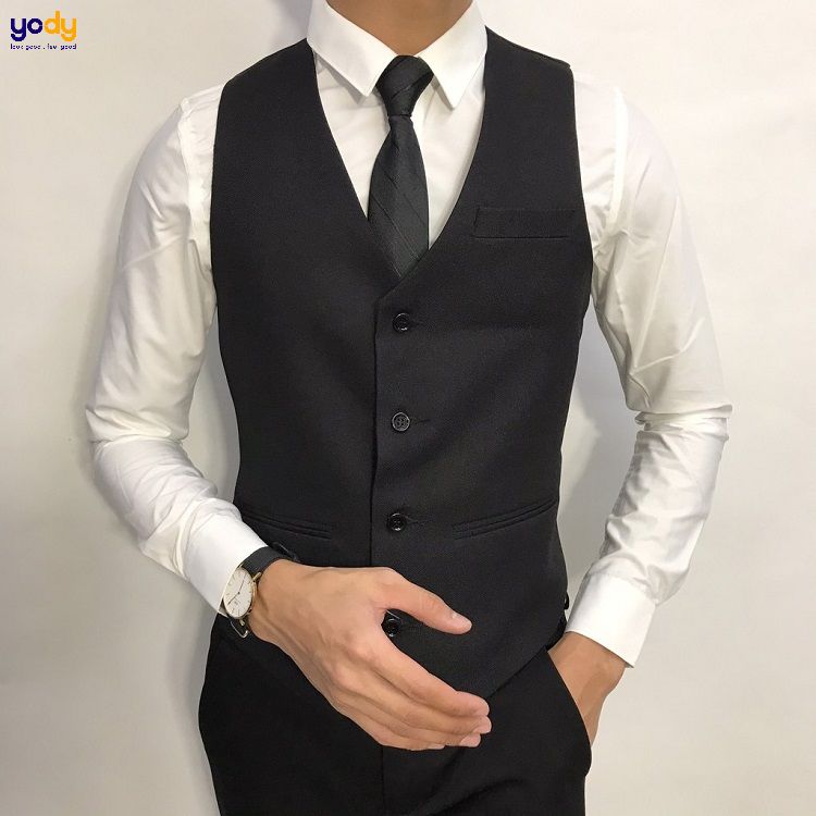 Phối đồ sơ mi trắng nam với gile