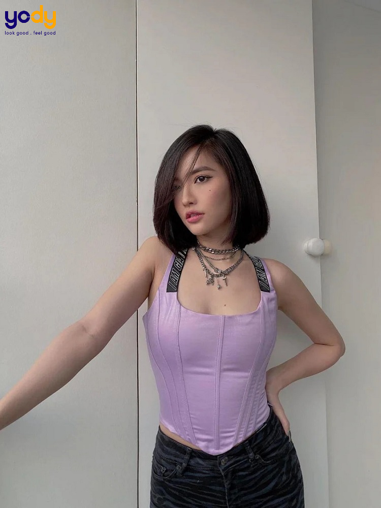 phối đồ với áo corset
