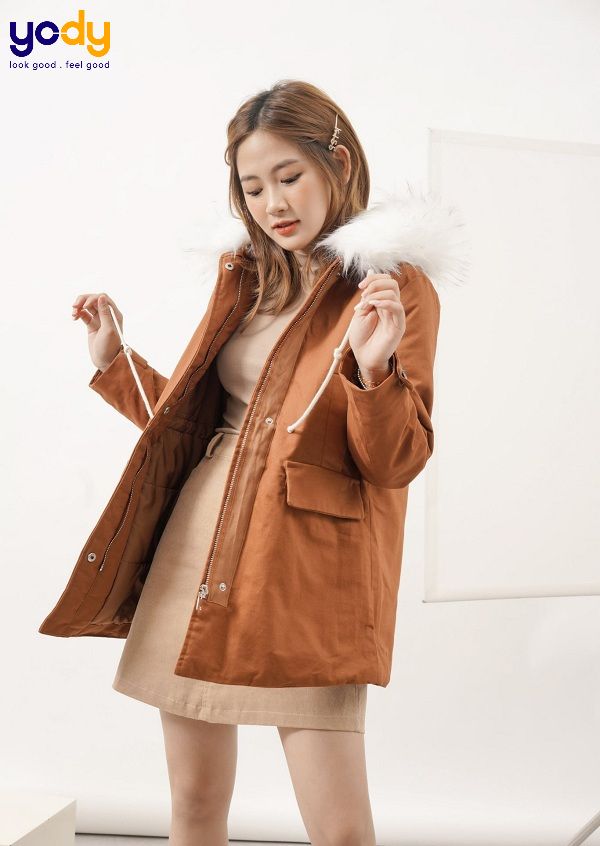 phối đồ với áo parka nữ
