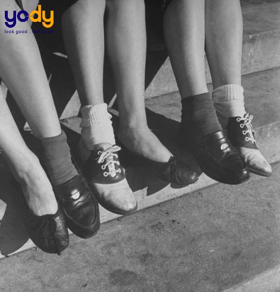 phối đồ với giày loafer nữ
