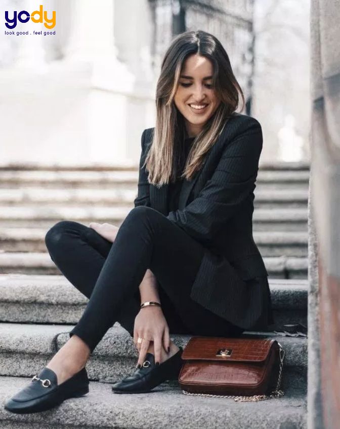 phối đồ với giày loafer nữ