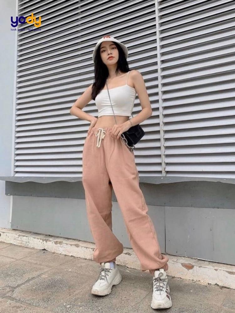 cách phối đồ với túi đeo chéo nữ