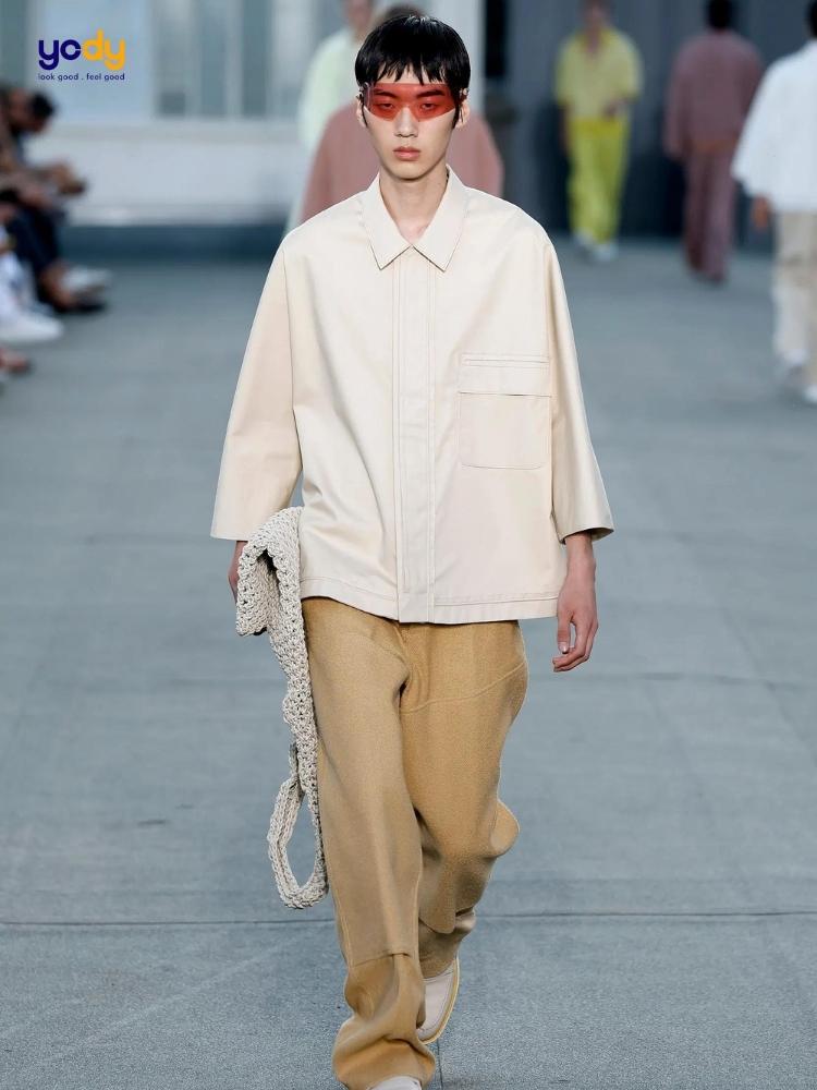 Phong cách normcore là gì? Từ A-Z về thời trang normcore