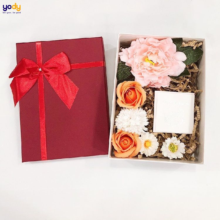 Tặng quà sinh nhật cho đồng nghiệp nam