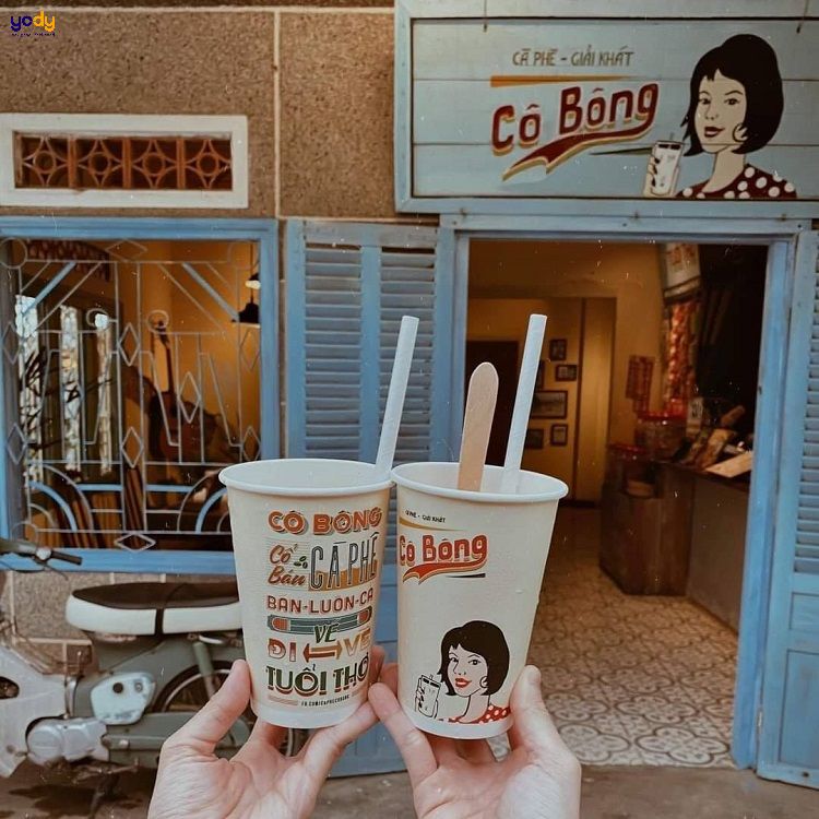 Tiệm cà phê cô Bông