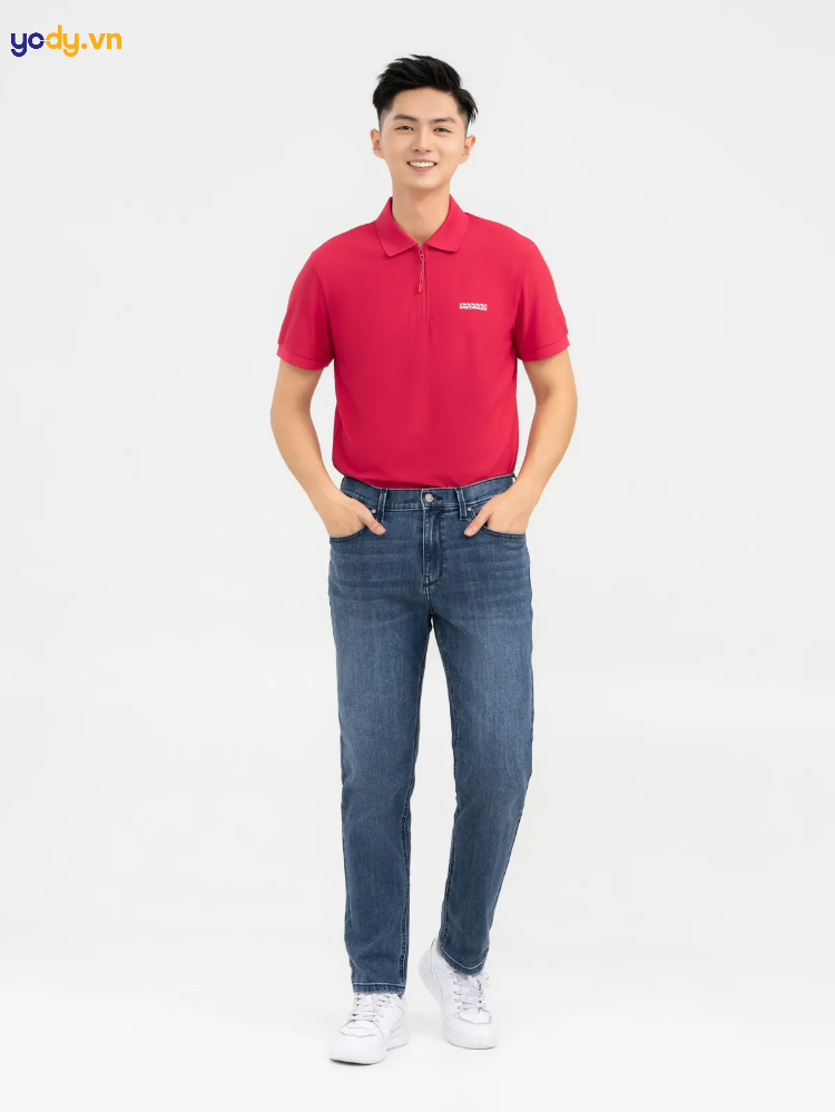 Phối áo polo với quần jean nam trung niên lịch thiệp