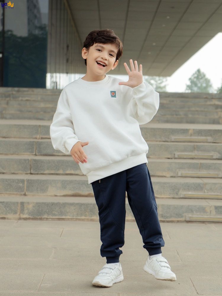 Quần nỉ trẻ em phối áo sweater thời thượng