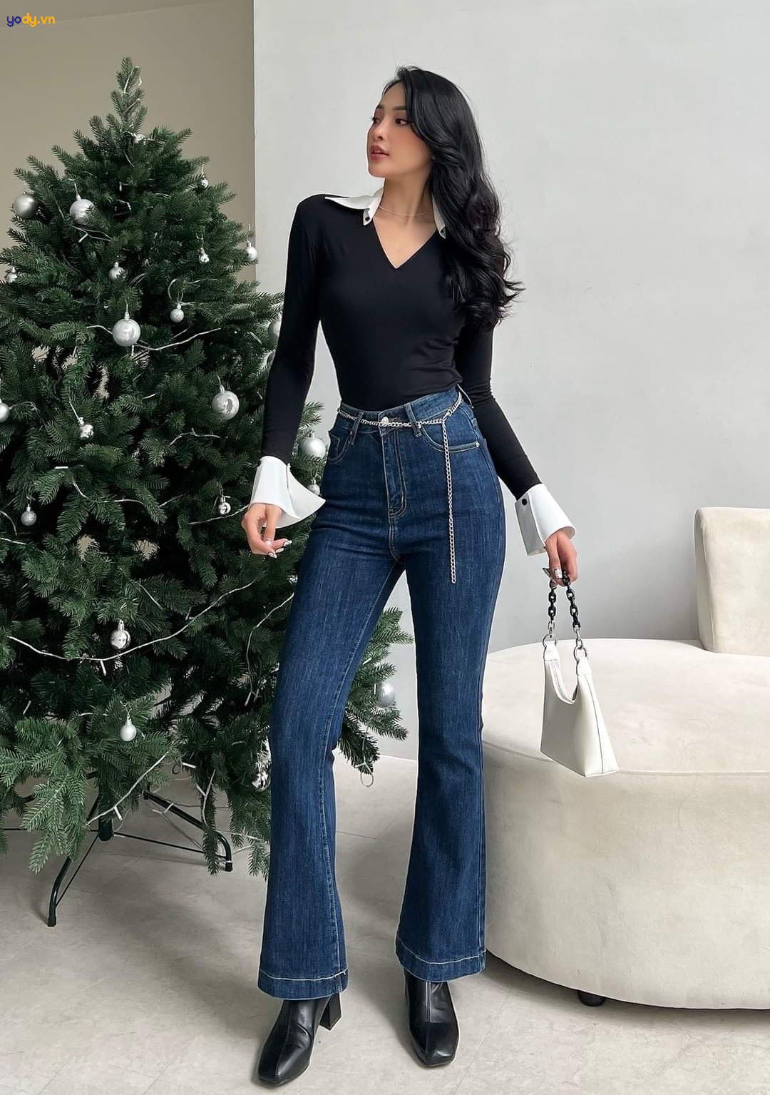 quần ống loe đen mặc với áo gì