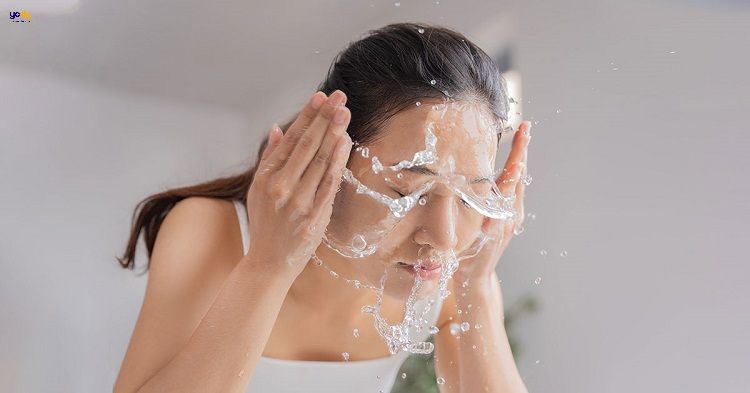 Cách sử dụng sữa rửa mặt cho da hỗn hợp thiên khô chuẩn nhất