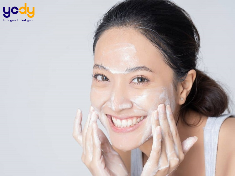 Sữa rửa mặt Cosrx Low pH Good Morning Gel Cleanser không kén da