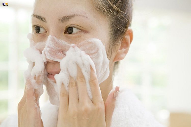 Sữa rửa mặt Innisfree giúp sạch da, cấp ẩm