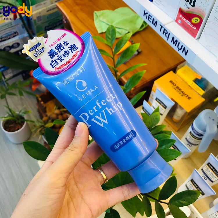 Công dụng sữa rửa mặt perfect whip màu xanh của SenKa