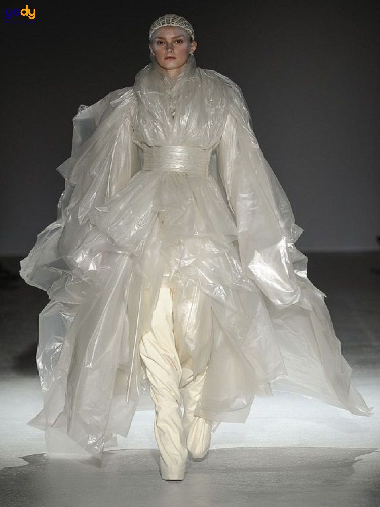 Váy cưới `tái chế` tuyệt đẹp của Eugenia Couture - Váy cưới cô dâu -  HappyWedding.vn