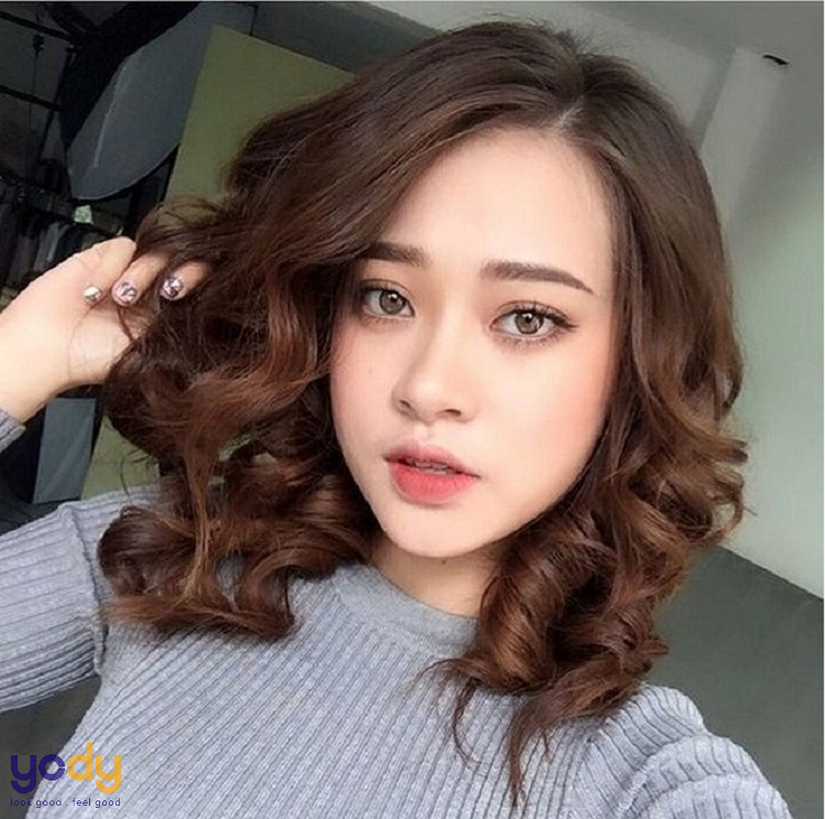 trán cao nên để tóc gì