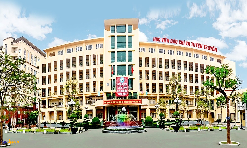 trường đại học tốt nhất Hà Nội