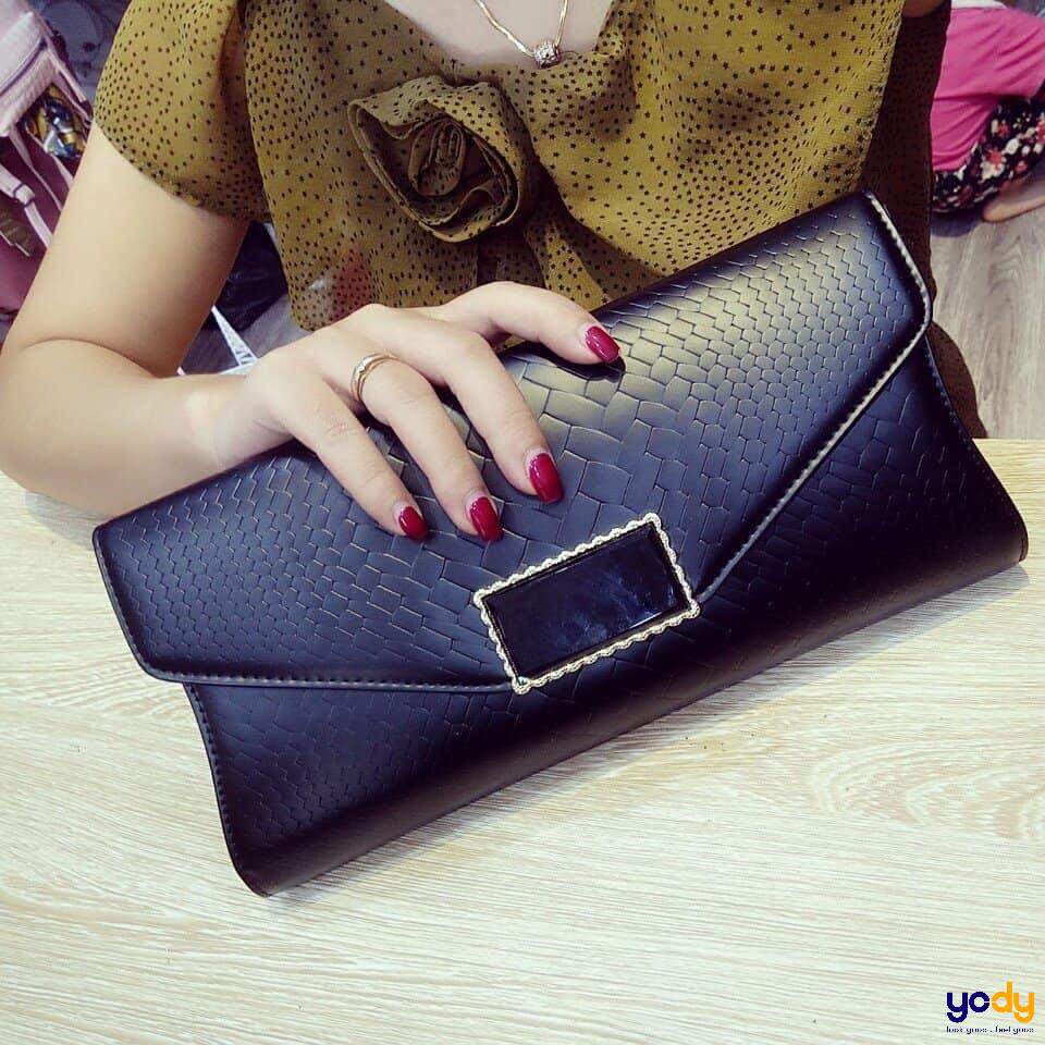 Ví cầm tay đẹp