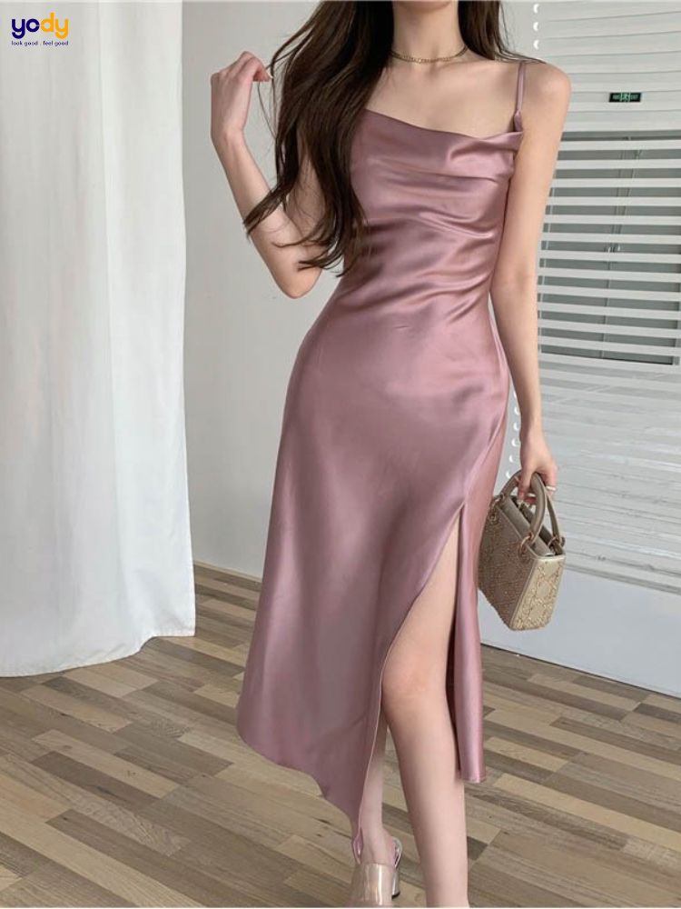 Đầm dự tiệc bằng váy hai dây