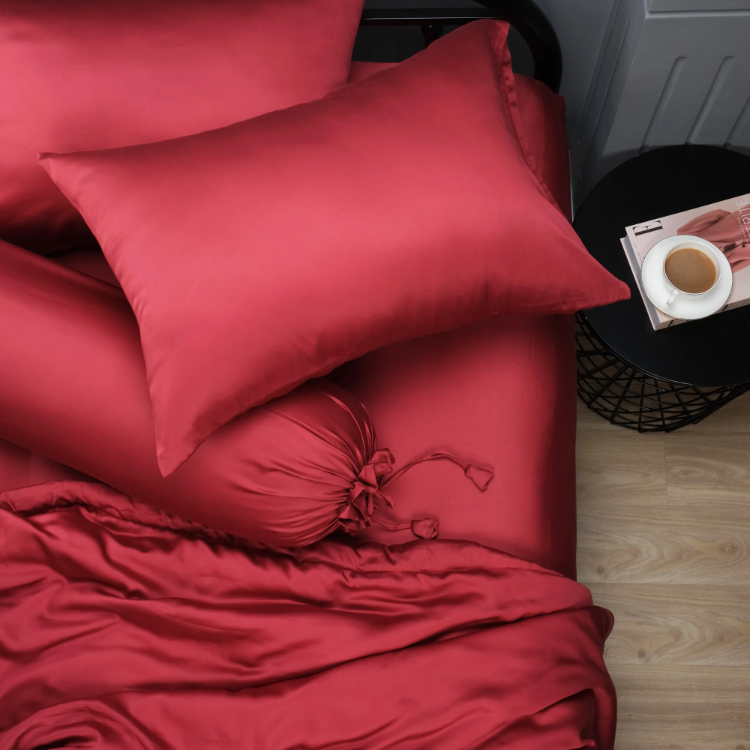 Chân ga gối đệm chất liệu Satin mát mẻ