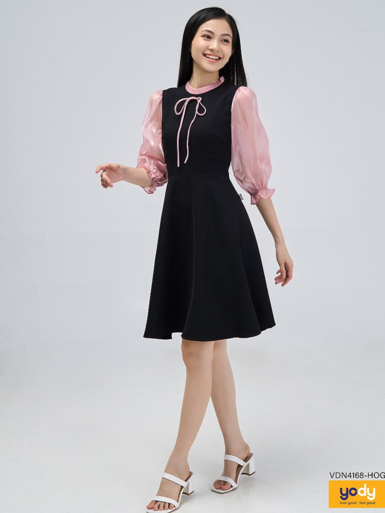 váy đơn giản mà sang trọng