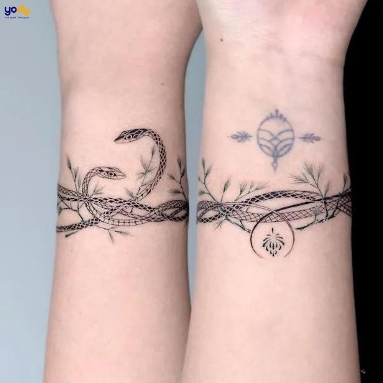 Chỉ với ý tưởng của bạn, Đỗ Nhân Tattoo Studio sẽ đưa ra các gợi ý tốt nhất để thực hiện một hình xăm vòng tay ấn tượng. Bạn sẽ chắc chắn hài lòng với kết quả mà họ mang lại.