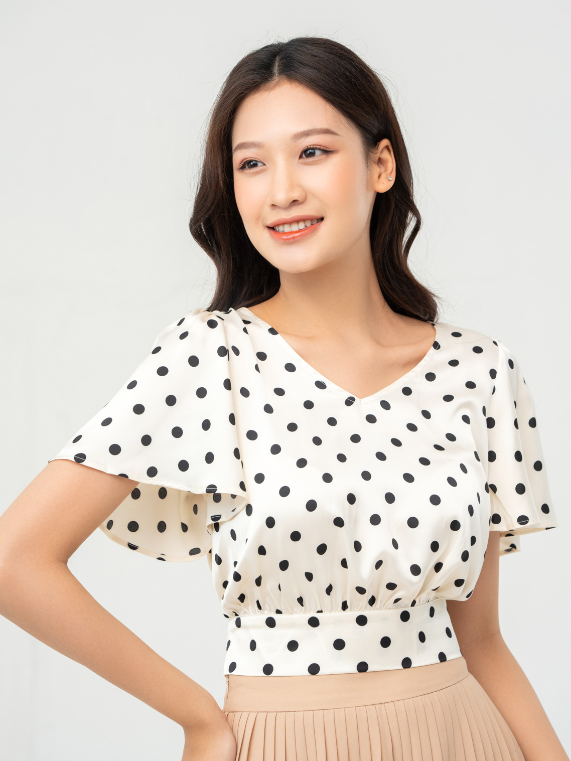 ao-so-mi-tay-ngan-nu-croptop-dai-no