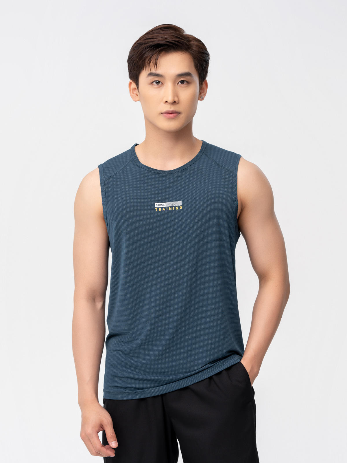 t-shirt-the-thao-nam-in-chu-cross