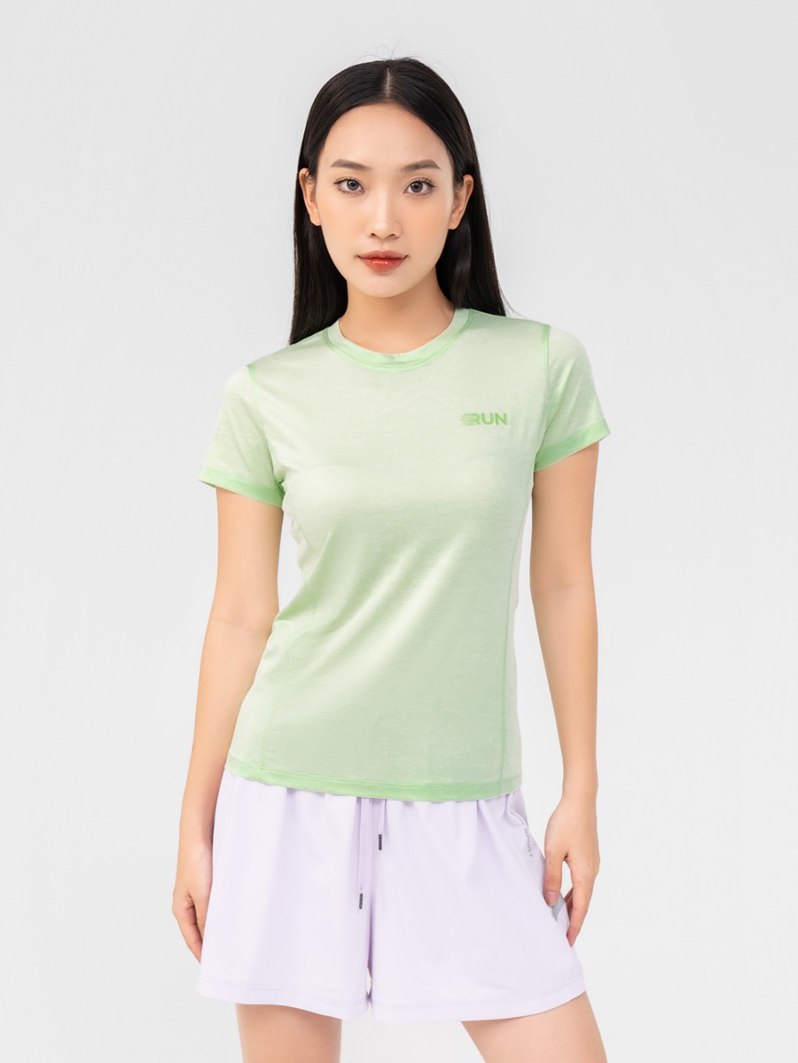 t-shirt-the-thao-nu-sieu-nhe-in-run