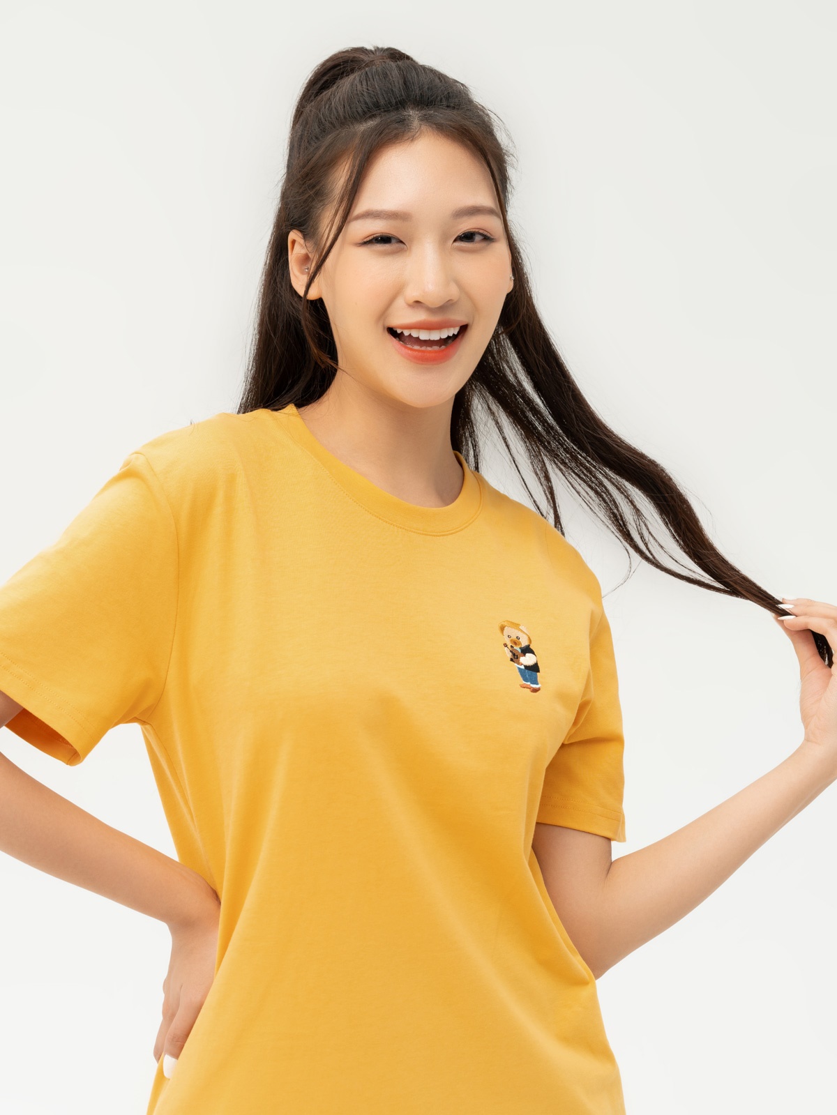 ao-thun-nu-theu-gau-chat-lieu-cotton-usa