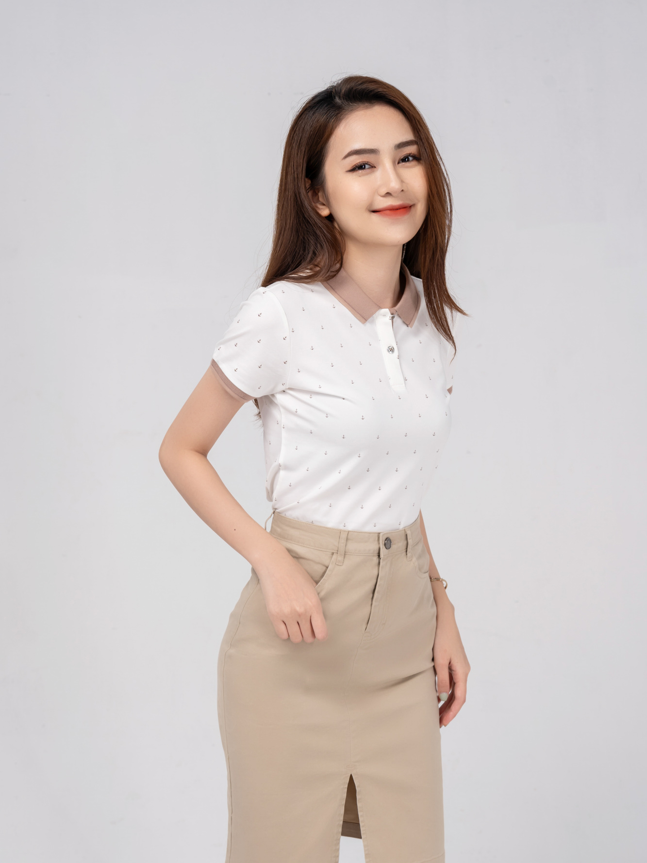ao-polo-nu-mat-chim-hoa-tiet-mo-neo