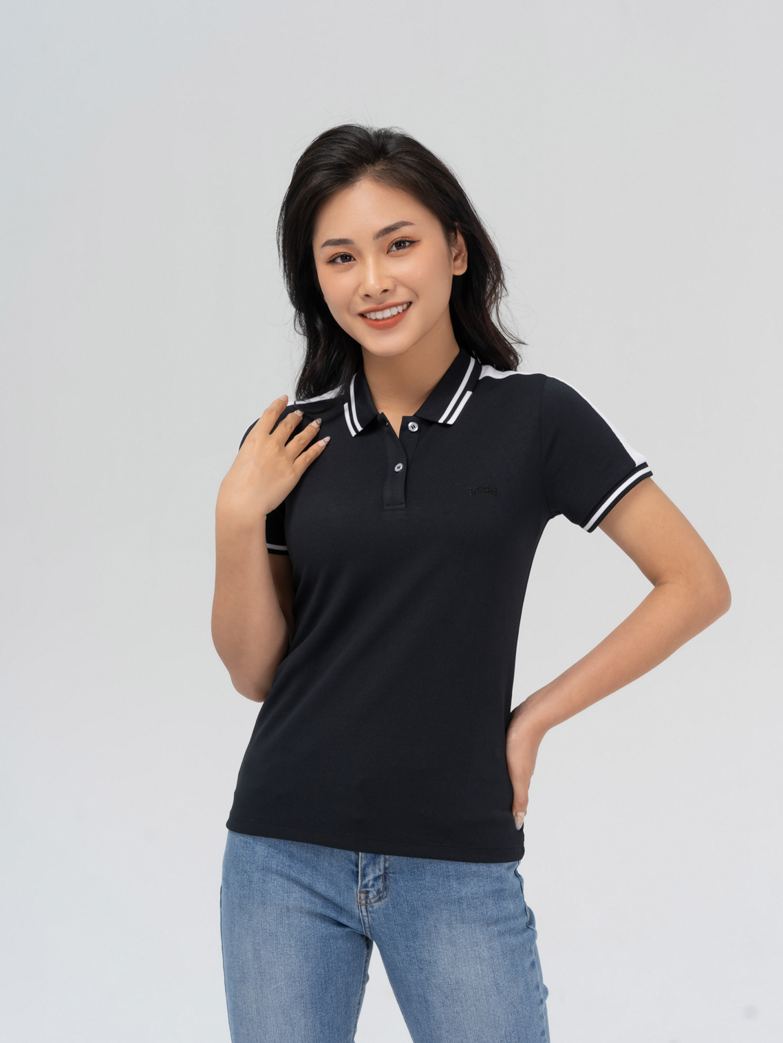 ao-polo-nu-cafe-the-thao-phoi-vai