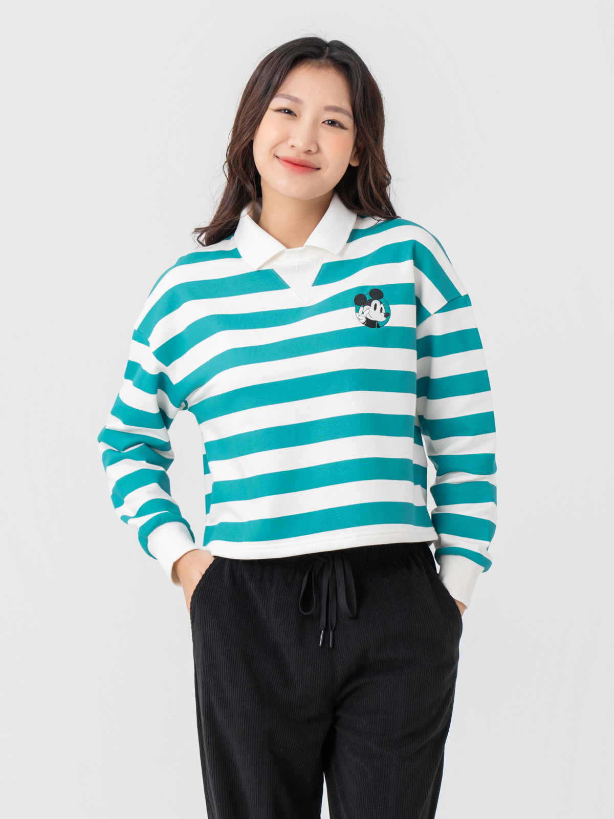 ao-thu-dong-nu-mickey-phoi-ke