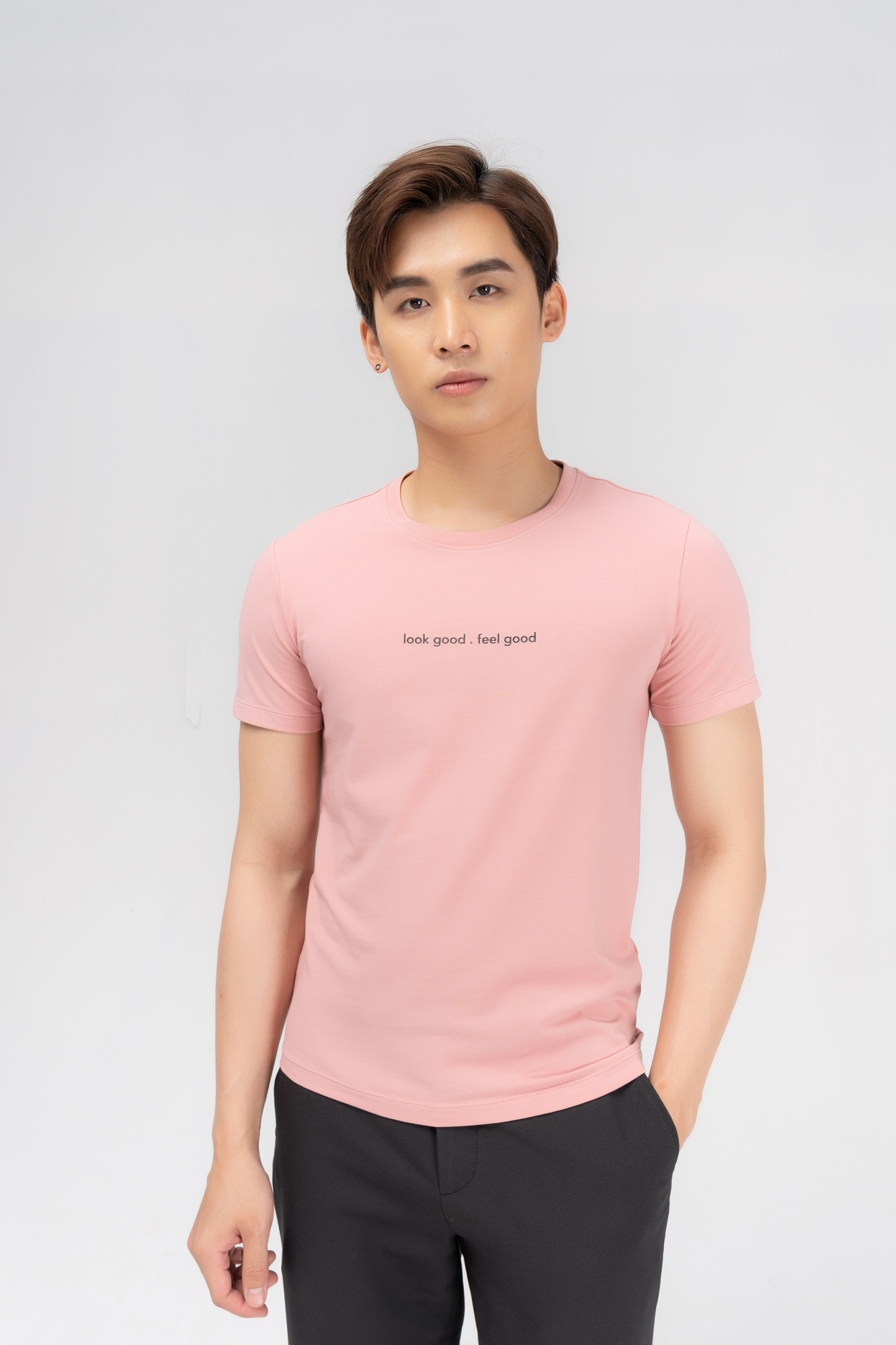 ao-thun-nam-cotton-co-tron