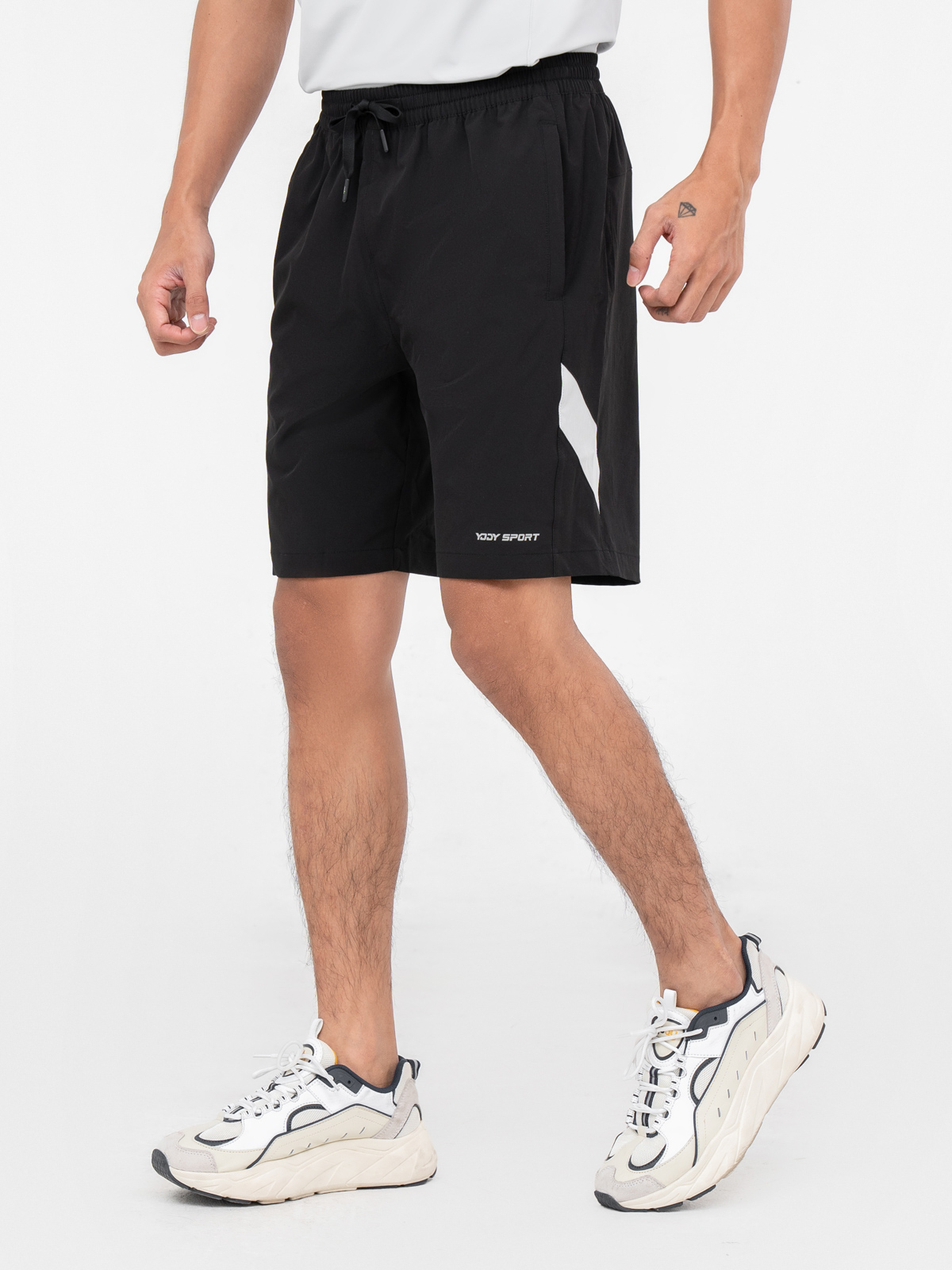 quan-short-the-thao-nam-phoi-suon