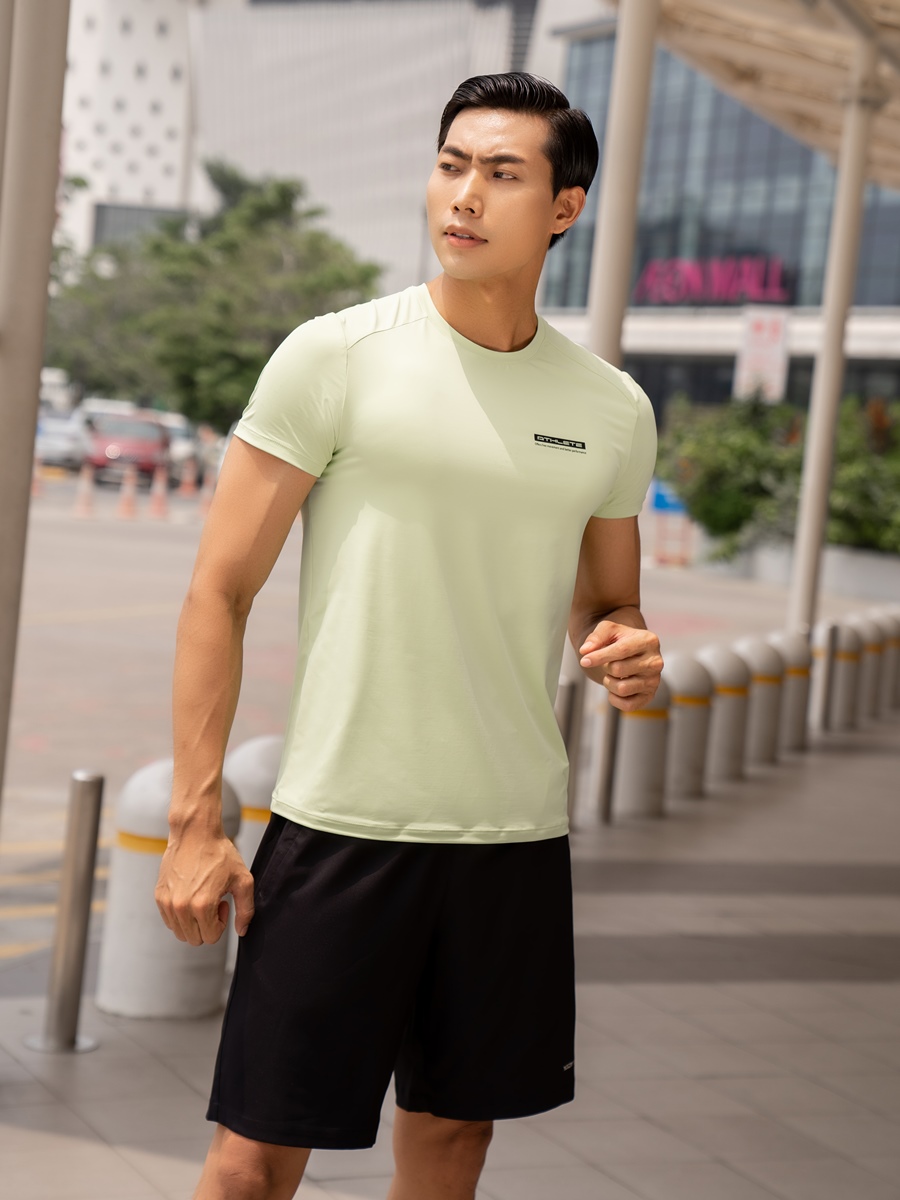 ao-t-shirt-nam-the-thao-co-tron-dang-suong