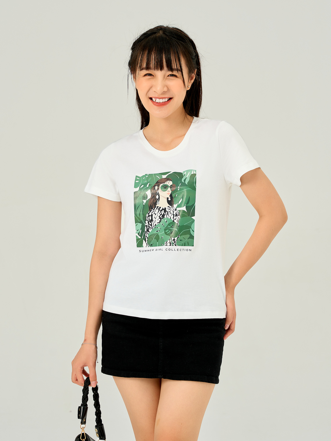ao-phong-nu-cotton-organic-in-hinh-co-gai