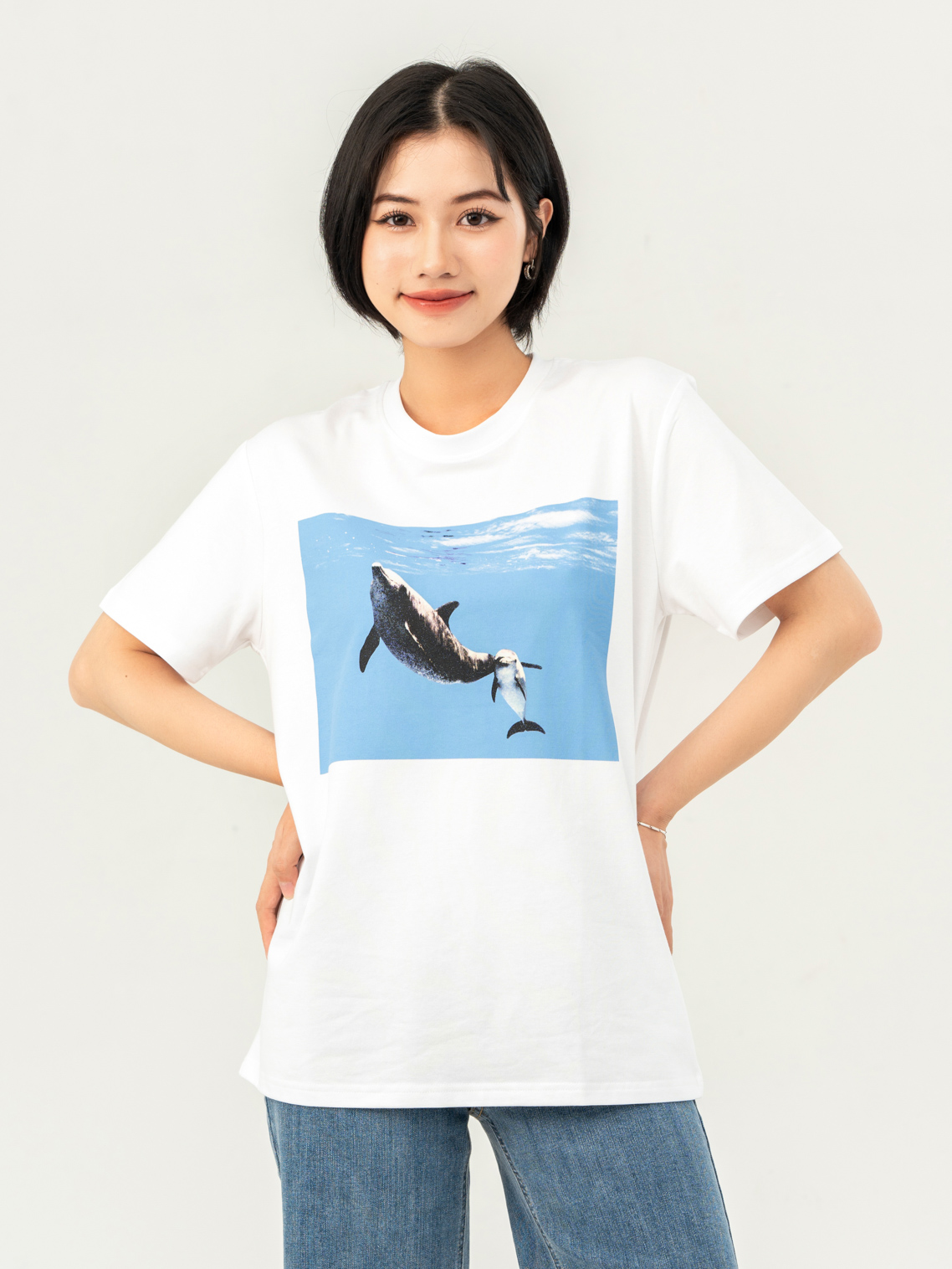 t-shirt-nu-dang-rong-in-ca-heo-bot-ngo
