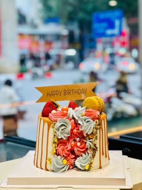 Gợi ý những mẫu bánh kem dành tặng cho chị em nhân ngày 8/3.