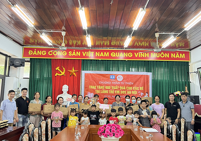 SAPO Bakery | Trao tặng 600 suất quà cho các bé tại Làng Trẻ Em SOS Cầu Giấy - Hà Nội