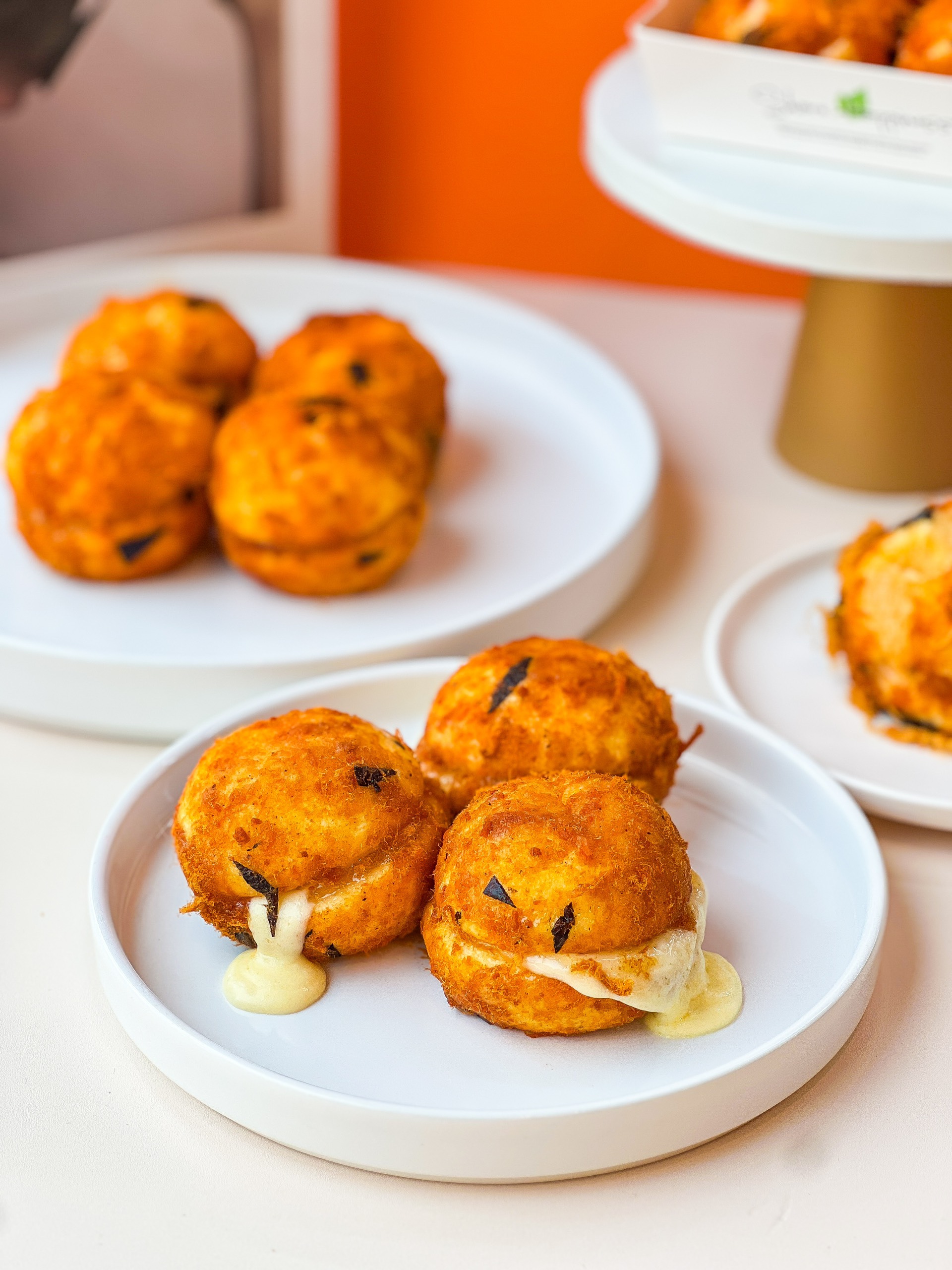 Các loại bánh bông lan tươi, sáng tạo đang thu hút khách hàng tại Sapo.