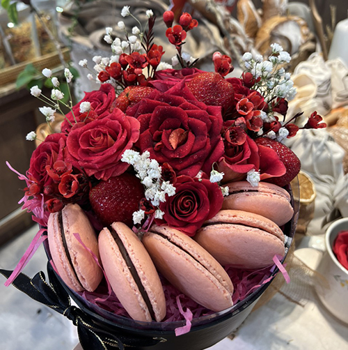 NGẬP TRÀN TÌNH YÊU CÙNG VỚI NHỮNG CHIẾC BÁNH KEM CHO NGÀY VALENTINE TRẮNG