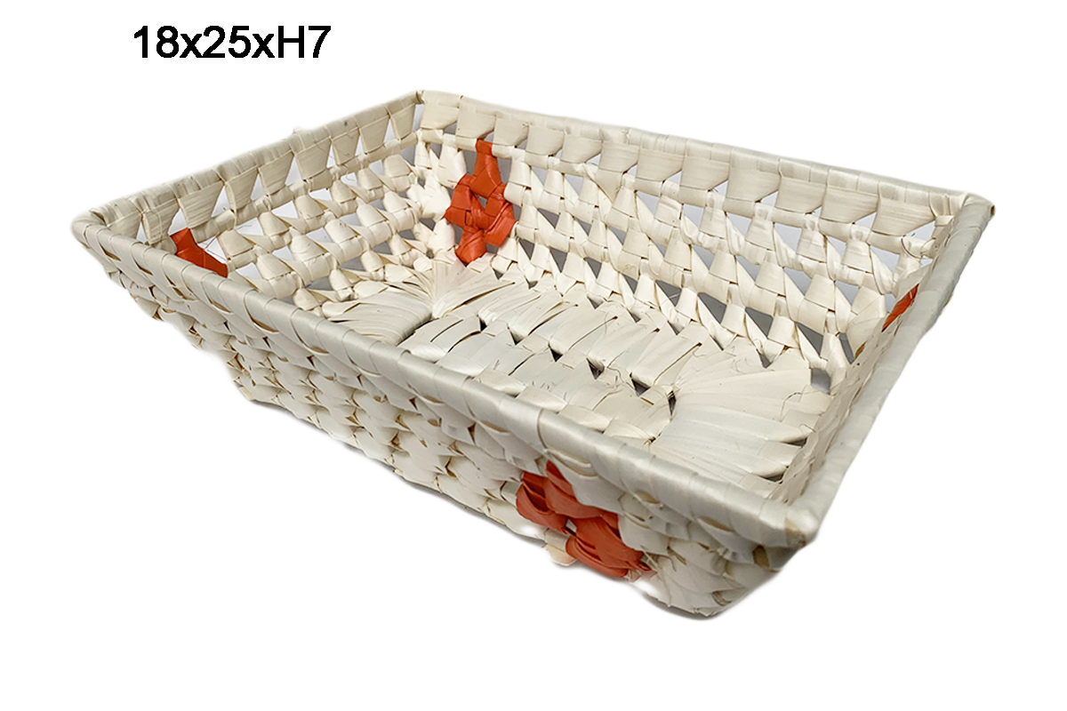 Palm leaf basket31359