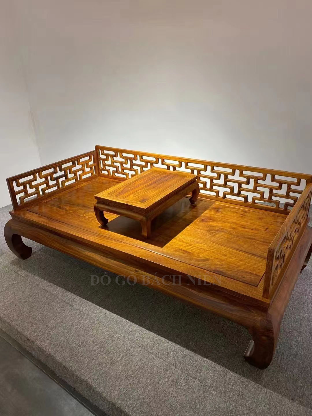 Sập Á Đông M09