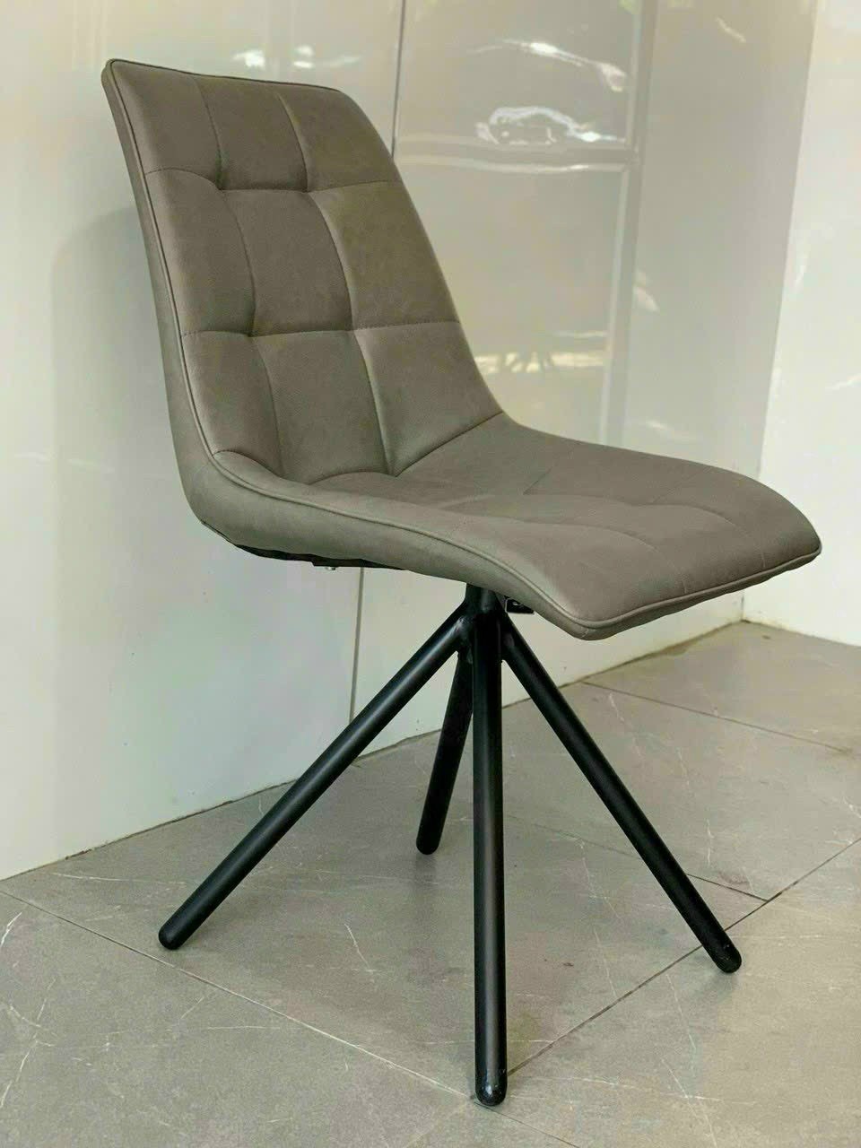 GHẾ ĂN CAMILA CHÂN CHỤM - GAN144