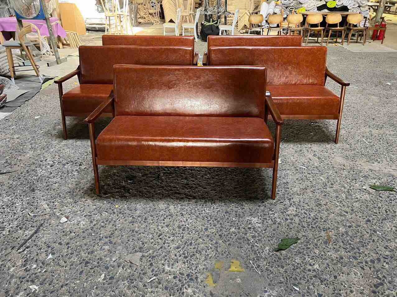 Sofa Cafe Gỗ Sồi 1.4 met - SFG57