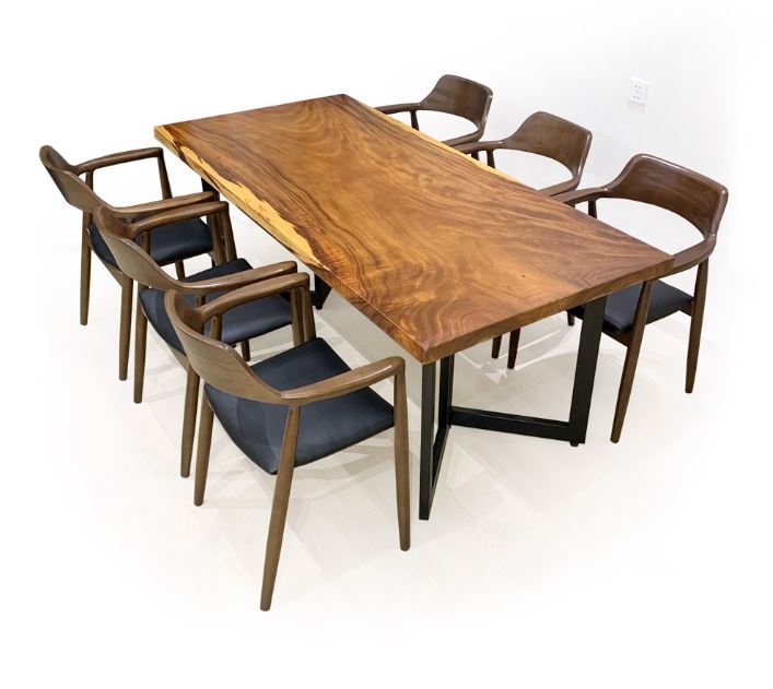 BÀN ĂN GỖ ME TÂY