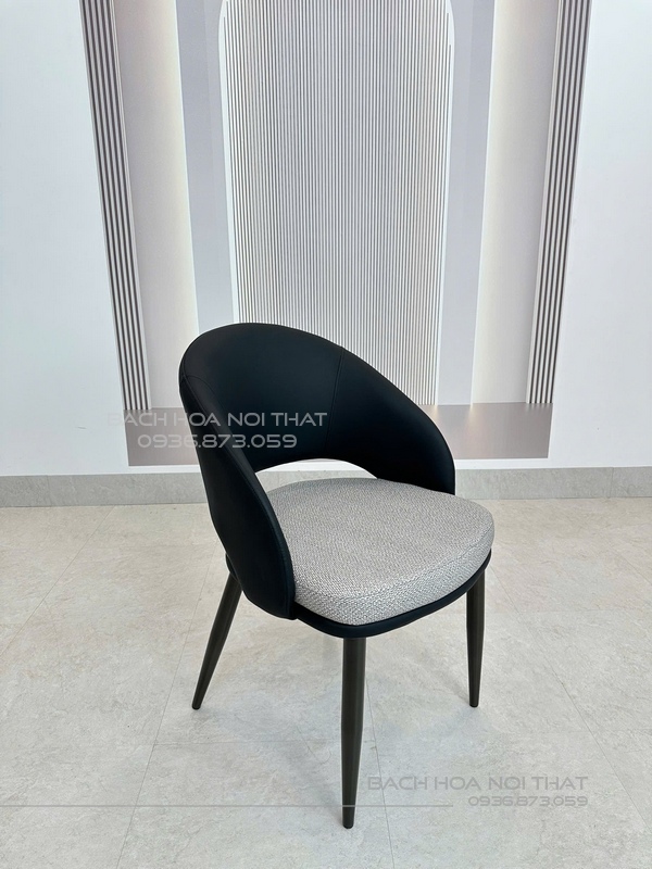 GHẾ BÀN ĂN CHÂN SẮT BỌC DA - GAN209